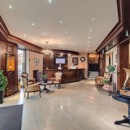 Hotel Meridian كلوج-نابوكا المظهر الخارجي الصورة