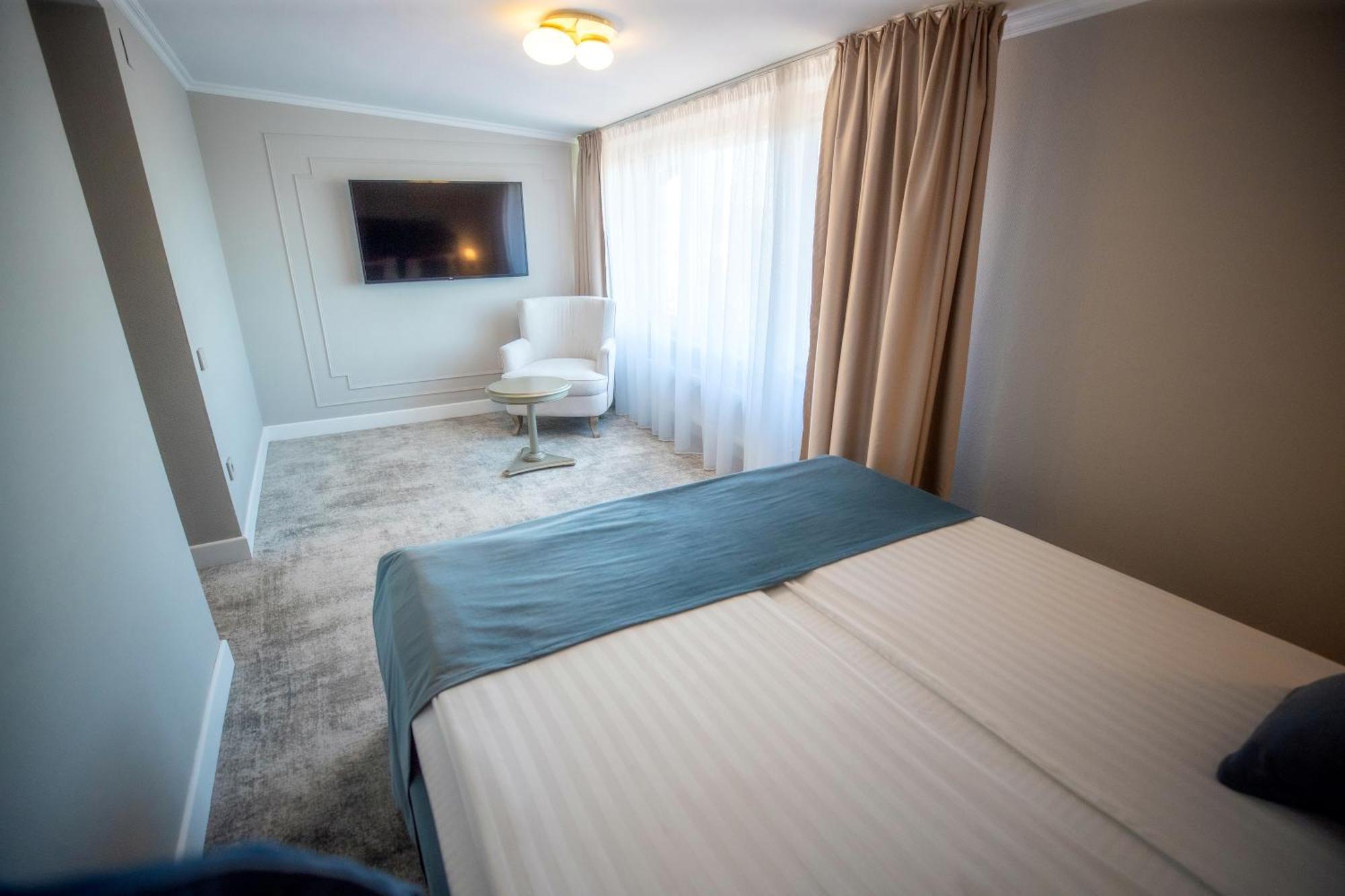 Hotel Meridian كلوج-نابوكا المظهر الخارجي الصورة